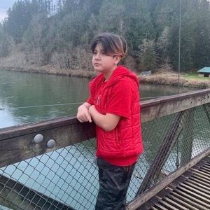 Meet your Posher, Cristian cervantes